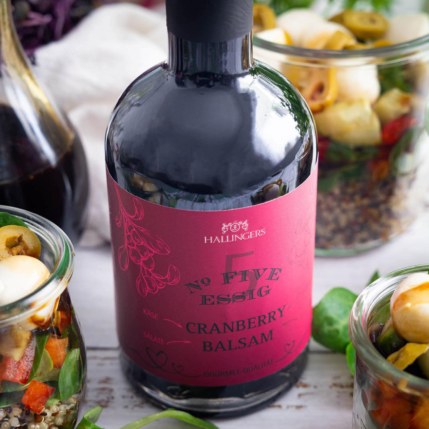 hallingers-no-5-cranberry-balsam-essig-350ml-geschenkflasche-mild image 2